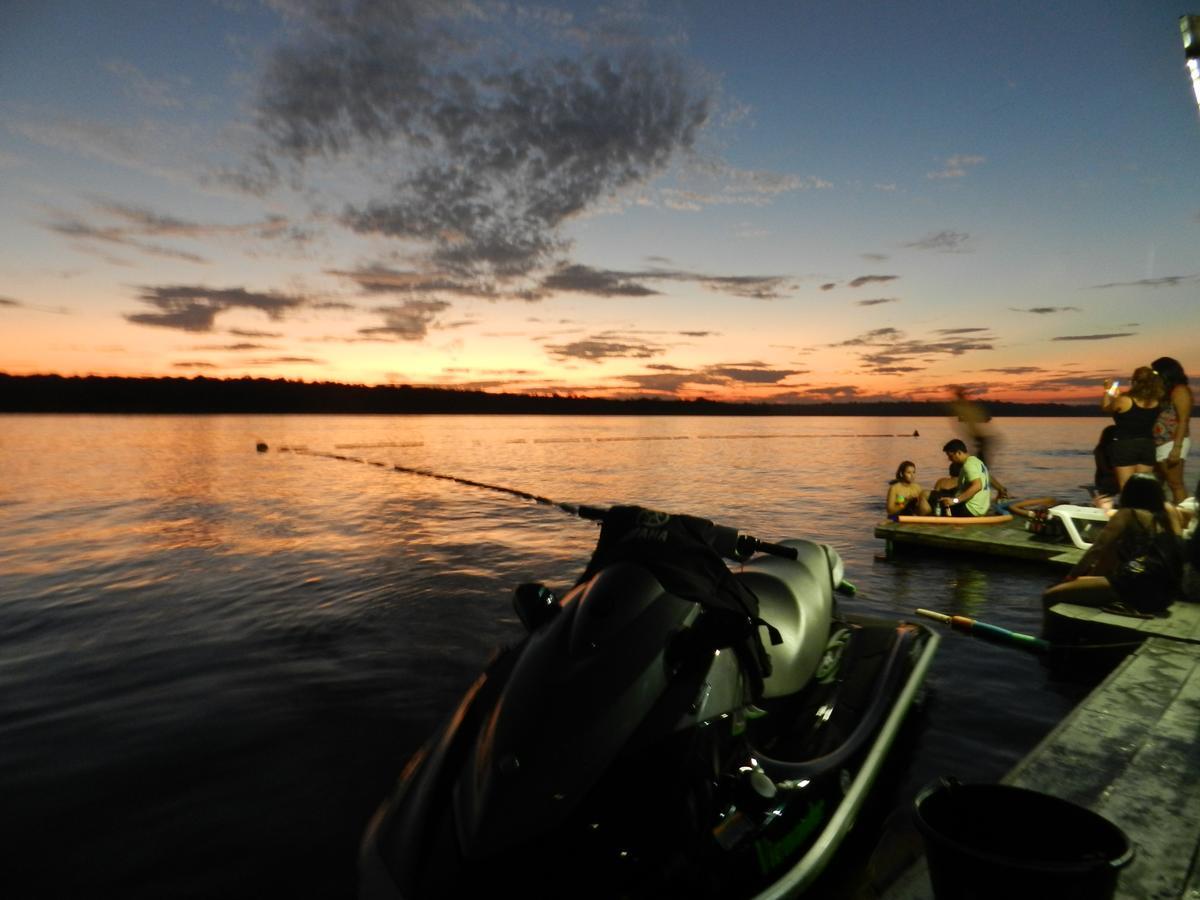 Abare House Floating Hostel Manaus Buitenkant foto